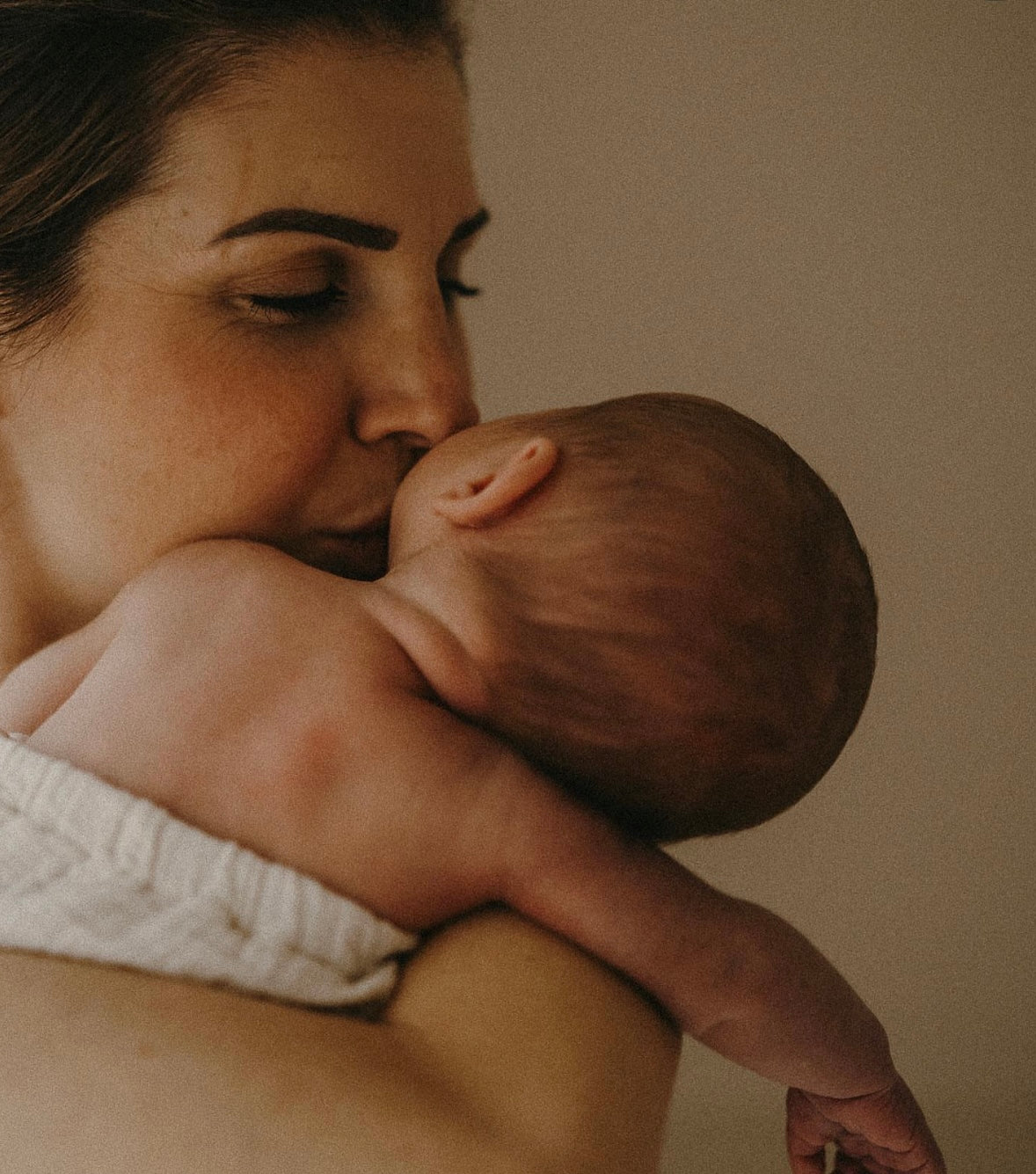 Les bains de Romane, Cabinet périnatal, Grossesse, Naissance,Post-partum, Allaitement, Sommeil bébé, Massage femme enceinte, Massage postnatal,Thérapeutique Bain Bébé, Bain bébé, conseils allaitement, Ateliers collectif, Geste Premier Secours
