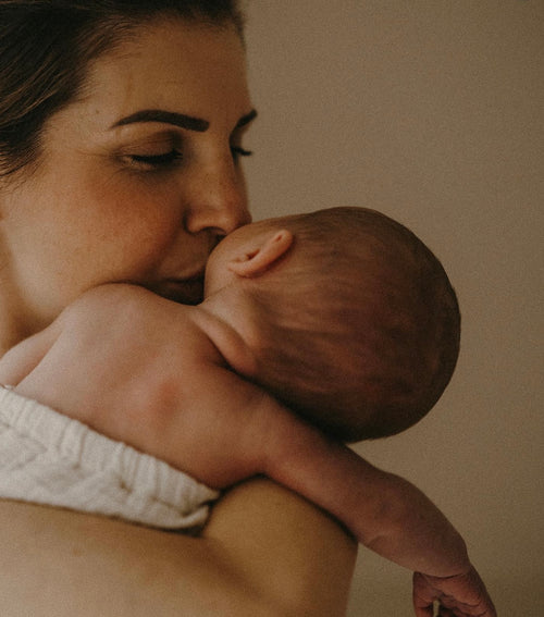 Les bains de Romane, Cabinet périnatal, Grossesse, Naissance,Post-partum, Allaitement, Sommeil bébé, Massage femme enceinte, Massage postnatal,Thérapeutique Bain Bébé, Bain bébé, conseils allaitement, Ateliers collectif, Geste Premier Secours